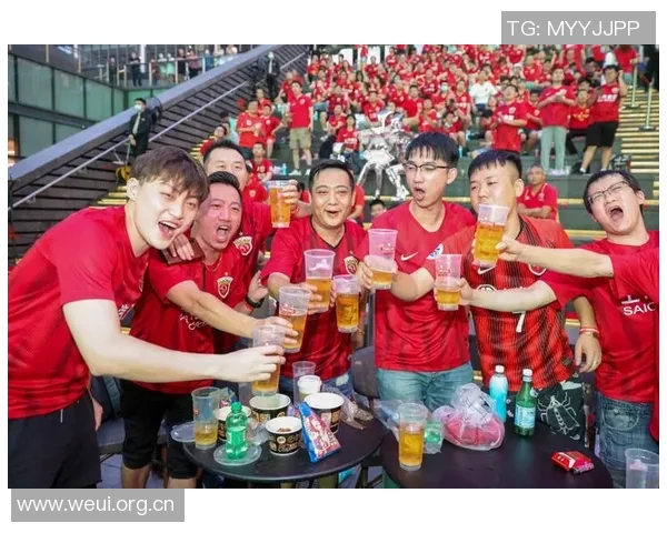 尤文图斯官方宣布禁止3名种族歧视麦肯尼的帕尔马球迷观赛