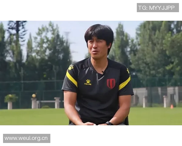 成都蓉城授予徐正源功勋主教练称号助力冲超与亚冠征程